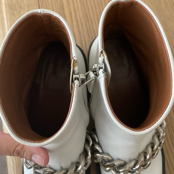 Givenchy Laura chain white leather boots - Picture 6 of 13